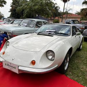 Imagem da notícia FIM DE SEMANA DE CARROS ANTIGOS, MÚSICA E MUITA GENTE NA PRAÇA DO MUSEU