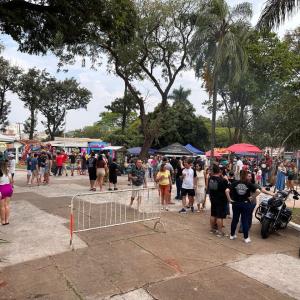 Imagem da notícia FIM DE SEMANA DE CARROS ANTIGOS, MÚSICA E MUITA GENTE NA PRAÇA DO MUSEU