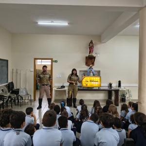 Imagem da notícia ESCOLA RECEBE PALESTRA SOBRE SEGURANÇA NO TRÂNSITO