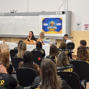 Imagem da notícia SPELLING BEE PREMIA ALUNOS DA REDE MUNICIPAL DE ENSINO