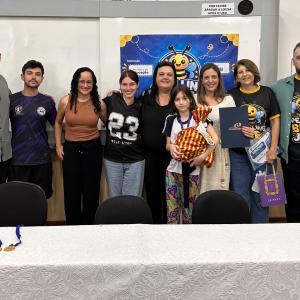 Imagem da notícia SPELLING BEE PREMIA ALUNOS DA REDE MUNICIPAL DE ENSINO
