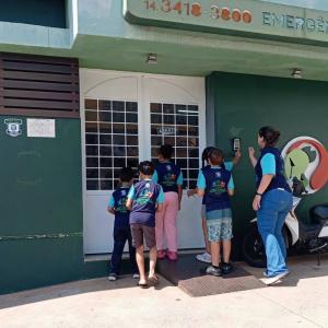Imagem da notícia CRIANÇAS LEVAM MENSAGENS DE CUIDADO E VALORIZAÇÃO DA VIDA À COMUNIDADE