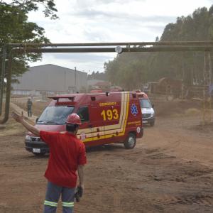 Imagem da notícia Simulado de incêndio organizado pela Raízen conta com a participação do Corpo de Bombeiros e SAMU
