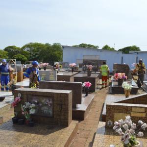 Imagem da notícia Feriado de Finados: Prefeitura prepara Cemitérios Municipais