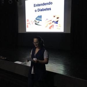 Imagem da notícia Palestra sobre combate e prevenção ao Diabetes com a médica endocrinologista Dra Gabriela Romano - 26/11 - FOTOS