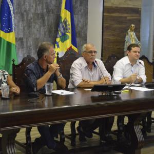 Imagem da notícia Prefeitura participa da discussão sobre o projeto de lei das atividades dos ambulantes