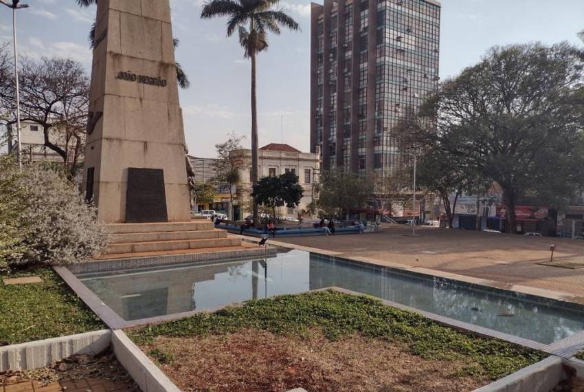 PRAÇA DA MATRIZ PASSA POR REVITALIZAÇÃO