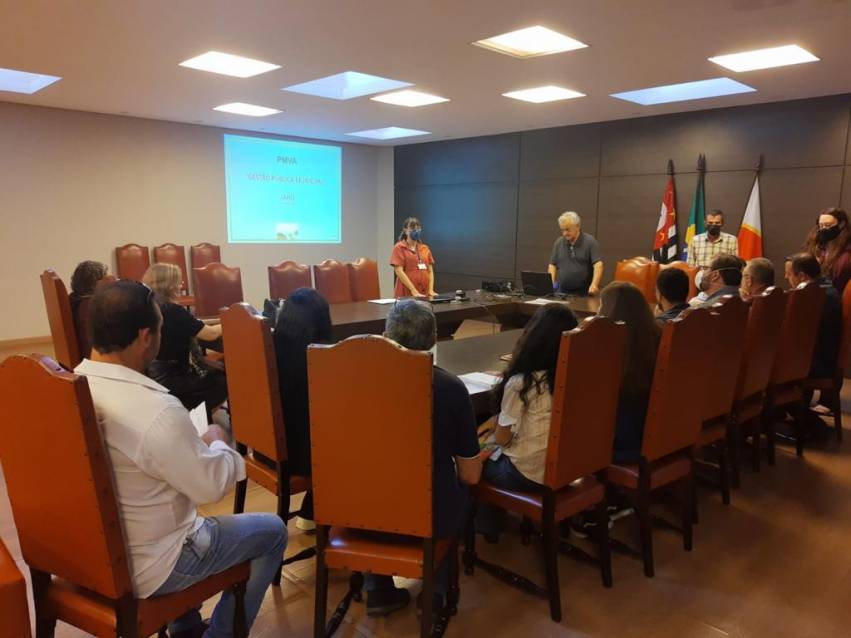 REUNIÃO ABORDA ETAPAS PARA CERTIFICAÇÃO AMBIENTAL ESTADUAL  