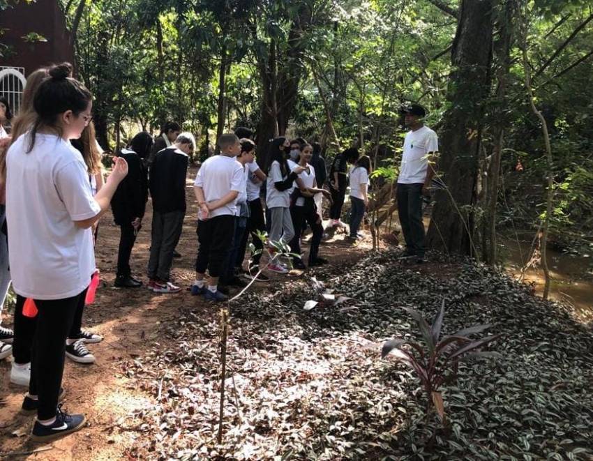 HORTO MUNICIPAL RECEBE ESTUDANTES DE JAHU E REGIÃO  