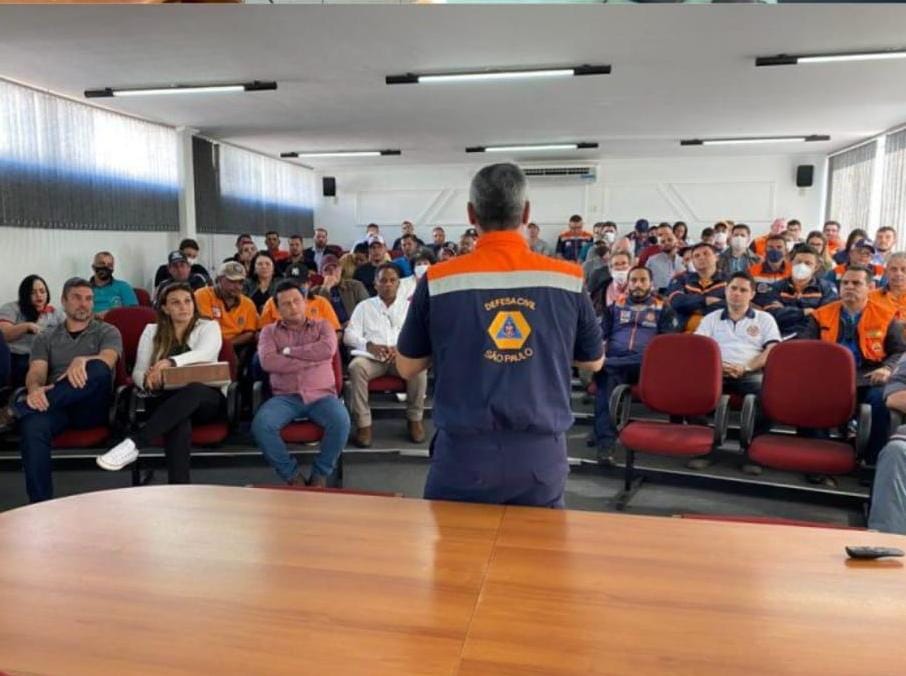 PREFEITURA PARTICIPA DE CAPACITAÇÃO PARA SEGURANÇA DE BARRAGENS  