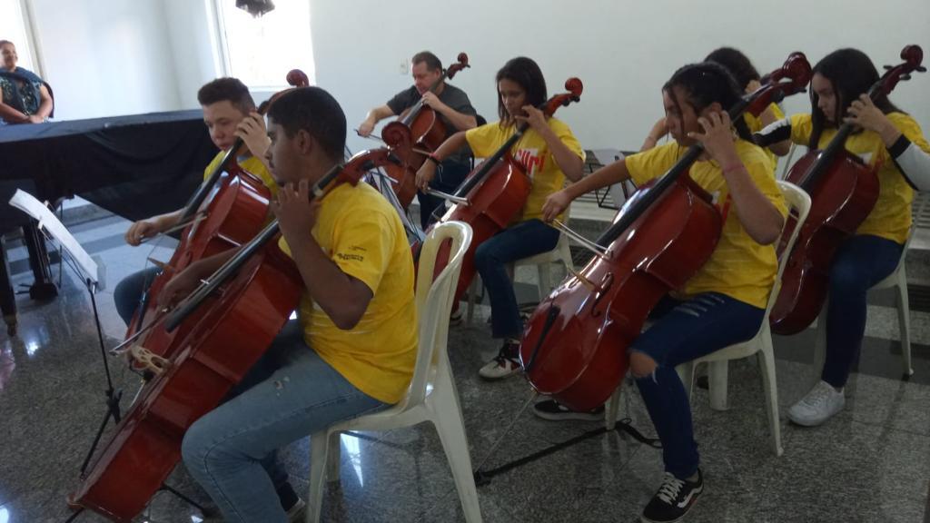APRESENTAÇÕES MARCAM SEMANA DA FAMÍLIA DO PROJETO GURI