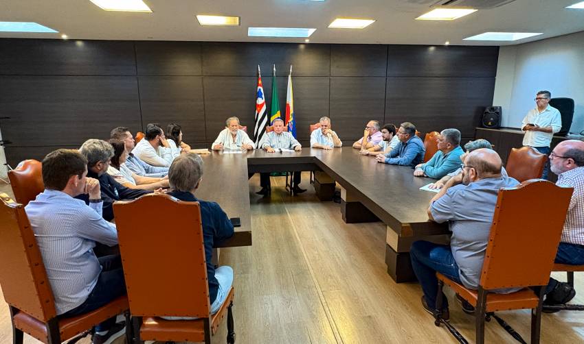 PREFEITURA DE JAHU REÚNE PREFEITOS DA REGIÃO PARA TRATAR DA SITUAÇÃO DA SANTA CASA