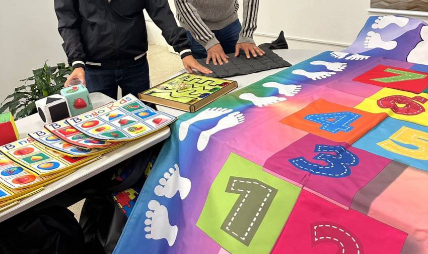 SALAS DE ATENDIMENTO EDUCACIONAL ESPECIALIZADO RECEBEM NOVOS KITS DE JOGOS