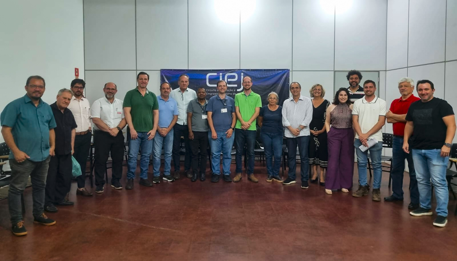 CMDE DÁ POSSE AOS SEUS NOVOS MEMBROS