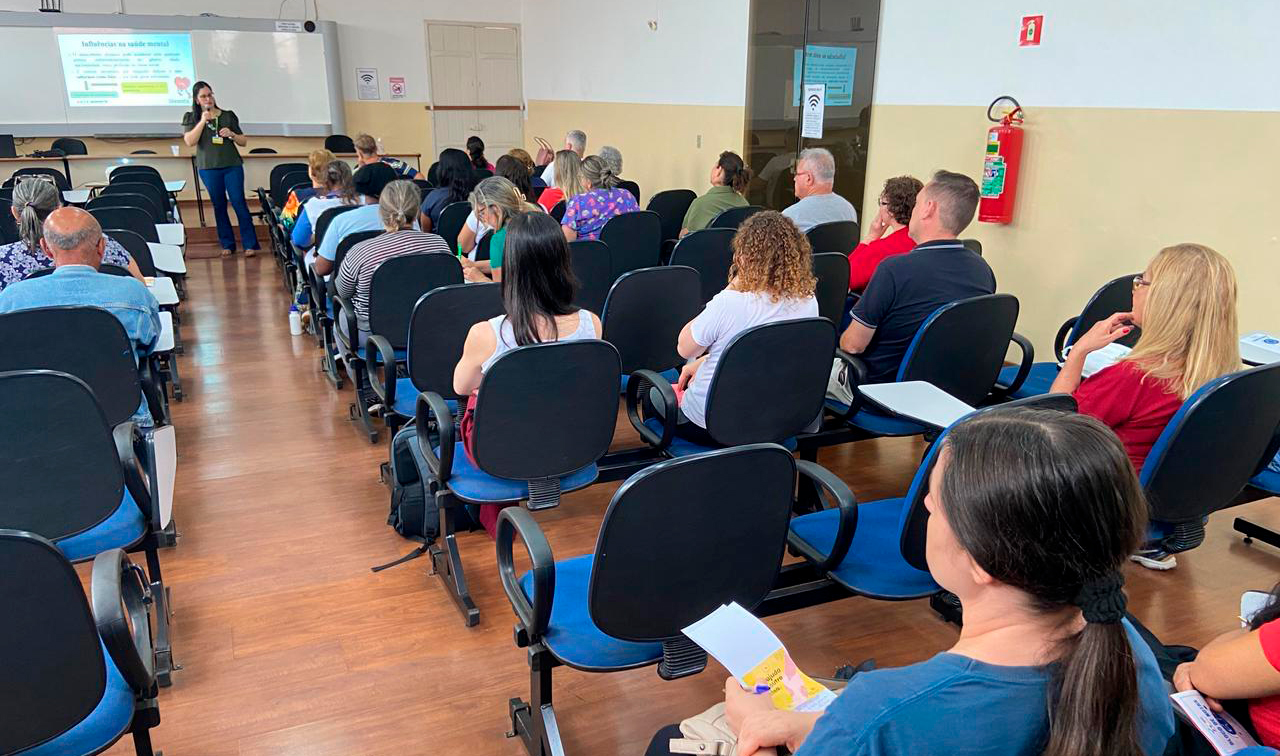 SERVIDORES PARTICIPAM DE AÇÃO COM FOCO NA PROMOÇÃO DA SAÚDE MENTAL