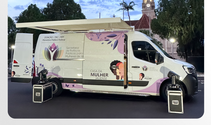 LEI MARIA DA PENHA ITINERANTE NO ESTACIONAMENTO DO "TENDA ATACADO"