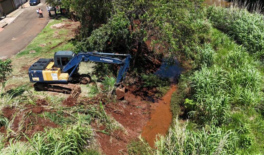 PREFEITURA INICIA MAIS UMA ETAPA DAS OBRAS DE LIMPEZA DO RIO JAÚ