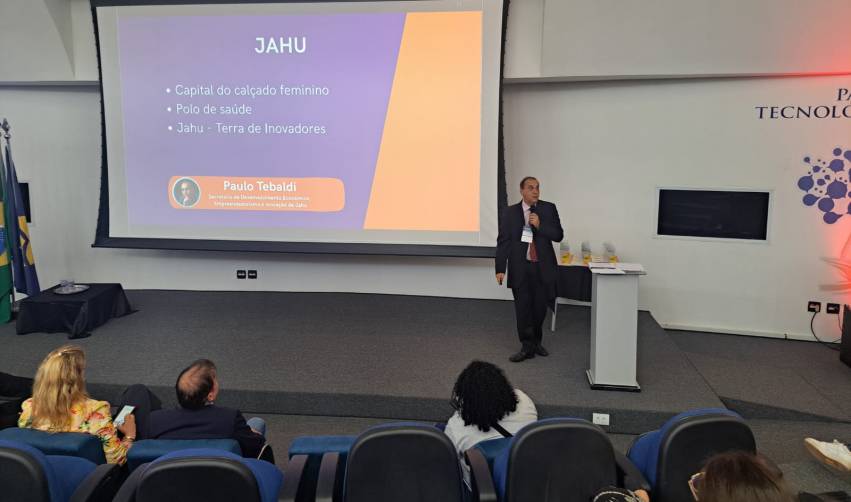 JAHU PARTICIPA DO 'FÓRUM DE CIDADES DIGITAIS E INTELIGENTES'