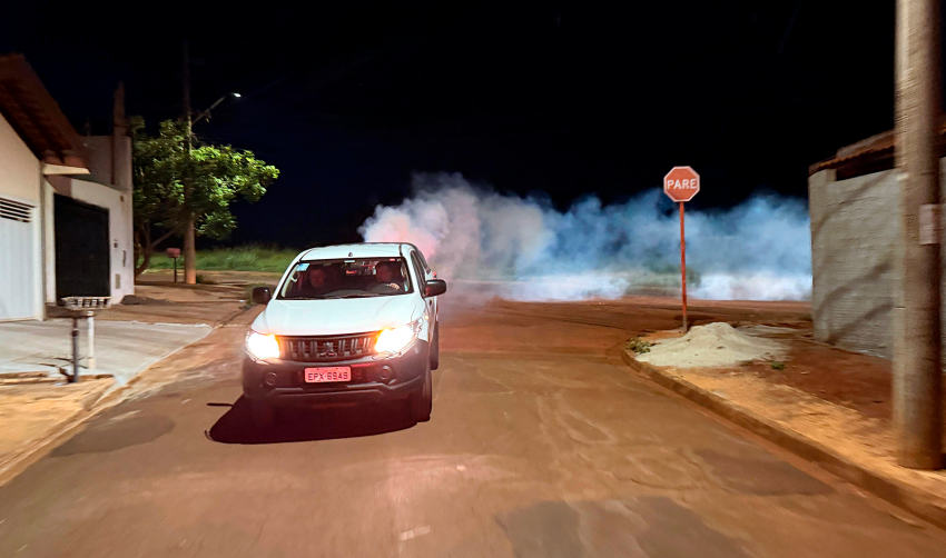 COMBATE À DENGUE: NEBULIZAÇÃO VEICULAR NO JARDIM SÃO JOSÉ NESTA SEGUNDA-FEIRA (29)