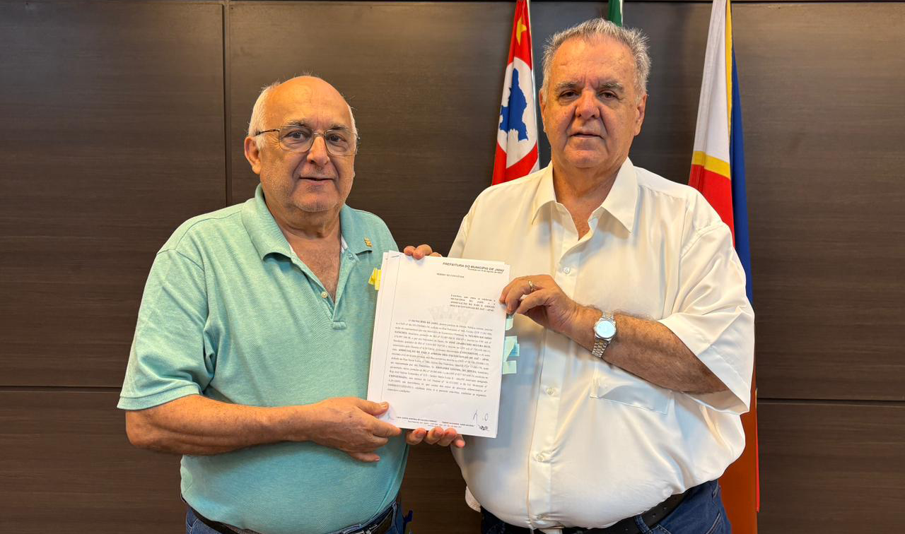 PREFEITURA E APAE ASSINAM CONVÊNIO PARA AMPLIAR ATENDIMENTOS A PESSOAS COM DEFICIÊNCIA E TEA