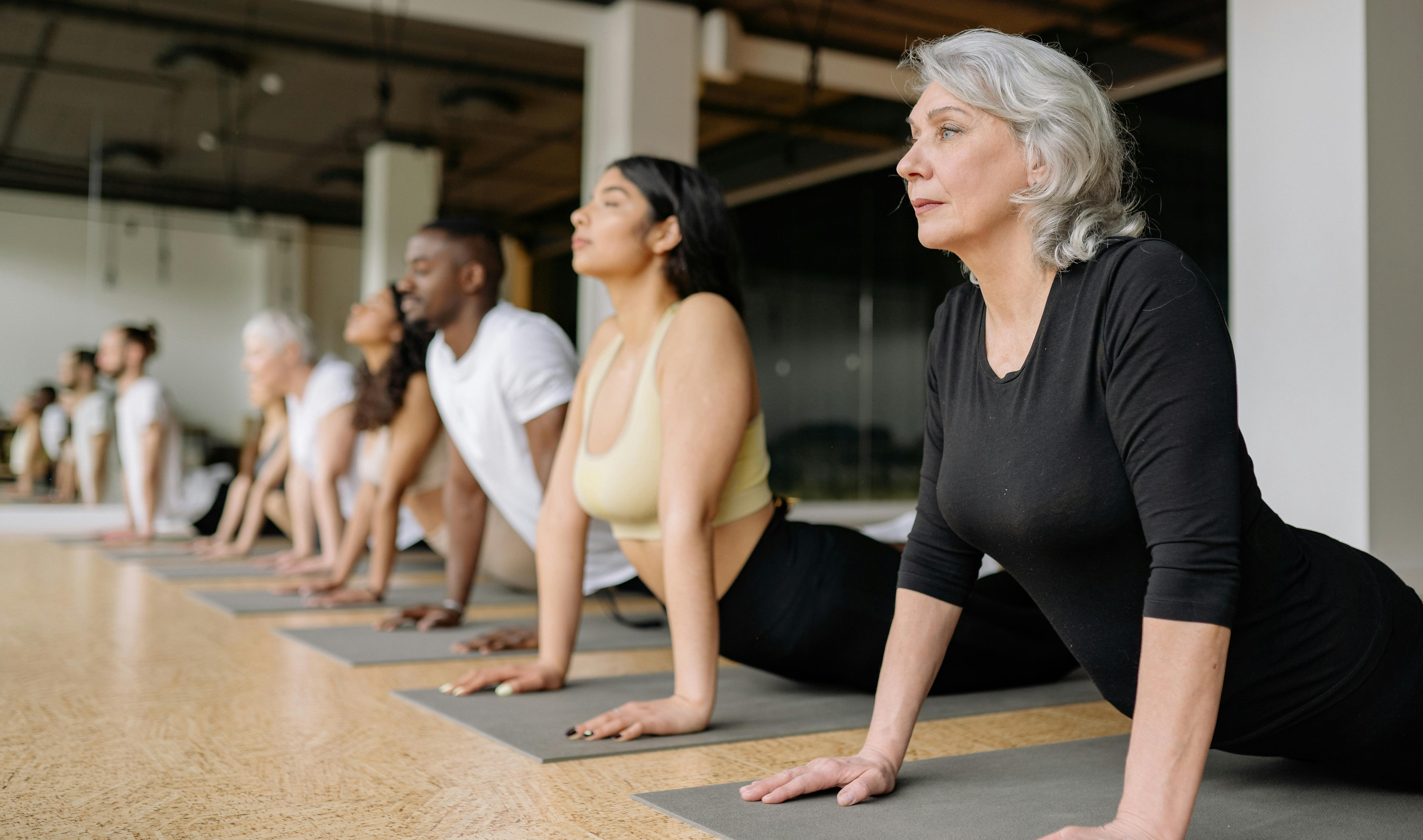 VENHA PRATICAR YOGA GRATUITAMENTE