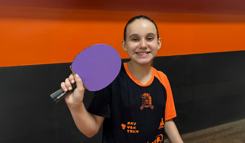 ATLETA DE PROJETO DE TÊNIS DE MESA PARTICIPA DE CAMPEONATO SUL-AMERICANO DA MODALIDADE