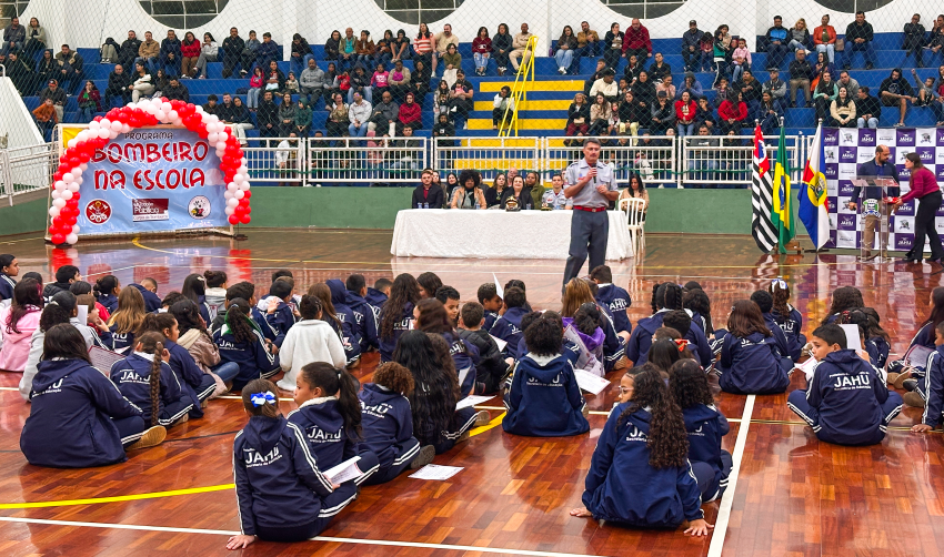 MISSÃO CUMPRIDA! BOMBEIRO NA ESCOLA FORMA NOVA TURMA