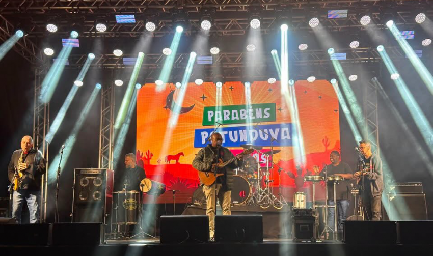 DOMINGO DE 'FESTIVAL NORDESTINO' EM POTUNDUVA