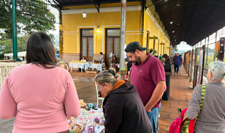 FEIRA AFRO CELEBRA O DIA DE TEREZA DE BENGUELA