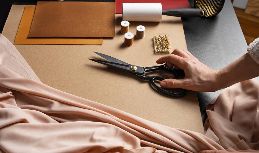ESCOLA DE MODA: AULAS COMEÇAM EM 10/08 E INSCRIÇÕES CONTINUAM ABERTAS
