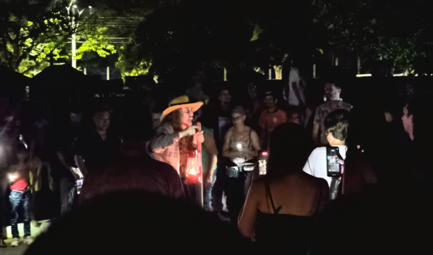 UMA NOITE NO CEMITÉRIO: A HISTÓRIA DE JAHU DE UMA FORMA DIFERENTE