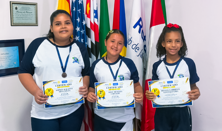 ALUNOS DA REDE MUNICIPAL DE ENSINO SÃO PREMIADOS EM CONCURSO DE REDAÇÃO REALIZADO EM PARCERIA COM O ROTARY CLUB DE JAHU LESTE