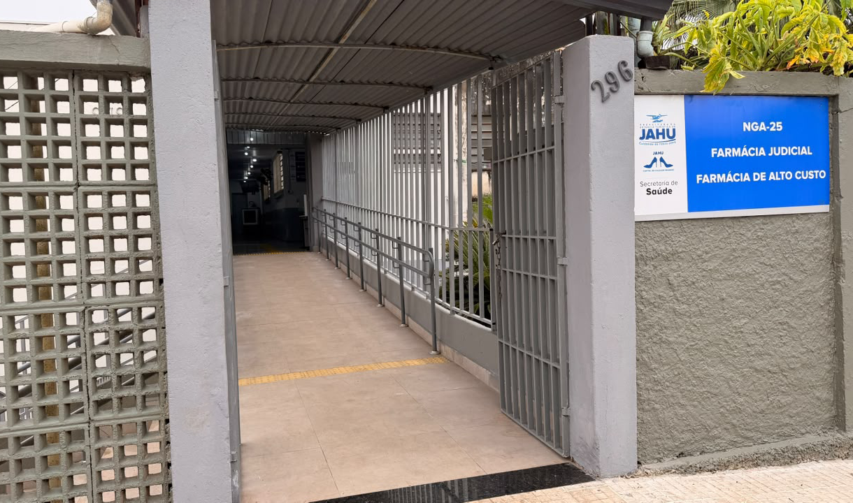 PREFEITURA CONCLUI REFORMA DO SETOR DE FARMÁCIA DO NGA-25