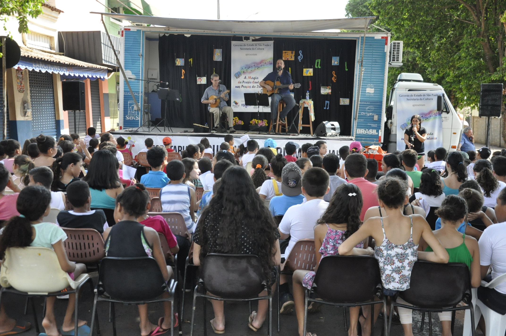 Secretaria de Cultura e Turismo leva teatro à Potunduva para celebrar o Dia das Crianças - FOTOS