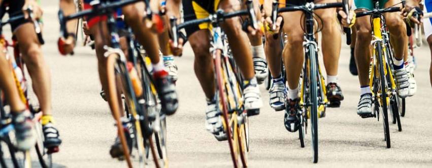 Equipe de Ciclismo se divide e participa de várias provas