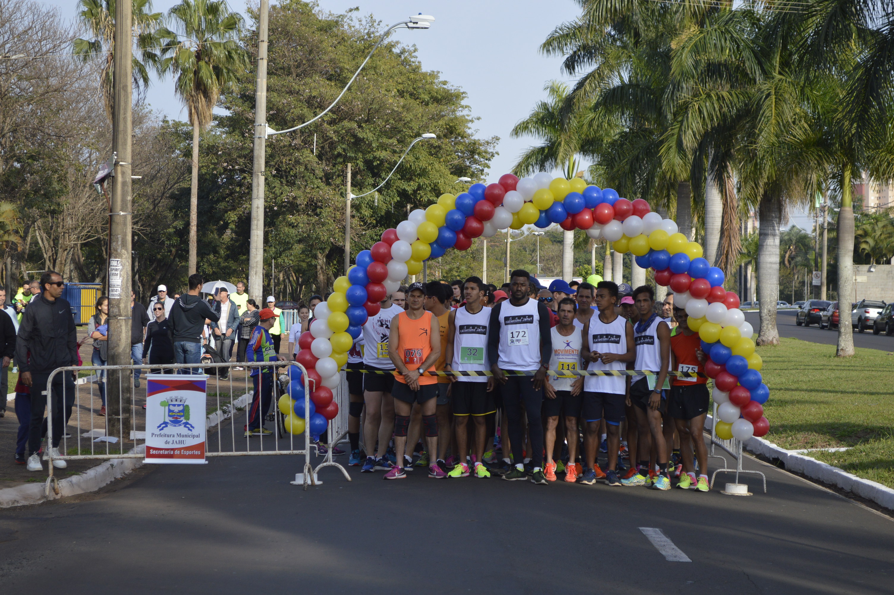 Corrida comemora os 165 anos de Jahu - FOTOS