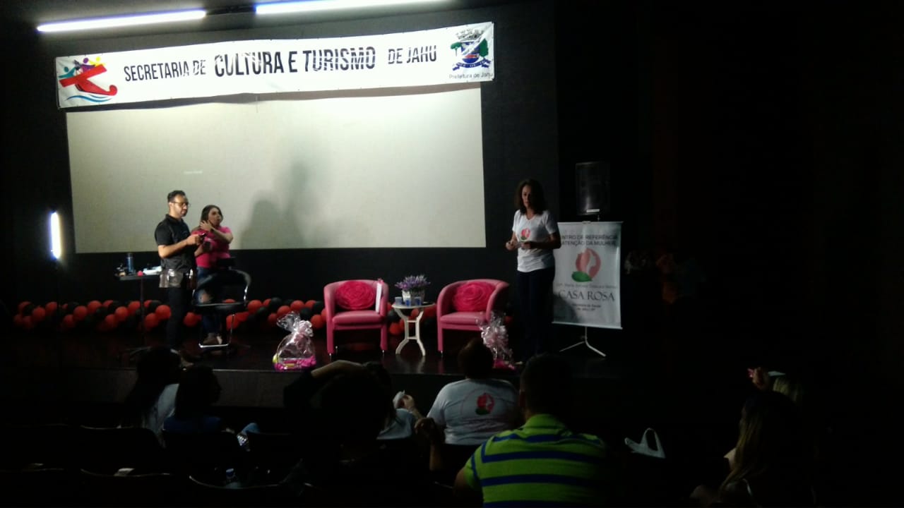 16 dias de ativismo pelo fim da violência contra a mulher: Agora é que são elas – Workshop de Oficina de maquiagem e turbante - FOTOS