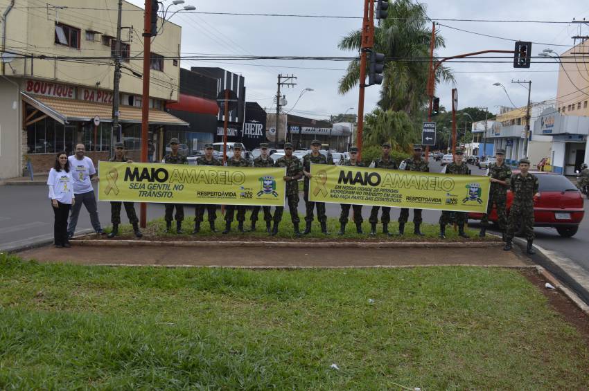 Maio Amarelo: Pit Stop em parceria com o Tiro de Guerra - FOTOS