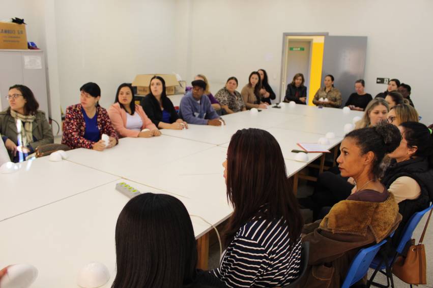 Oficina de fantoches para orientadores do Serviço Convivência e Fortalecimento de Vínculos - FOTOS