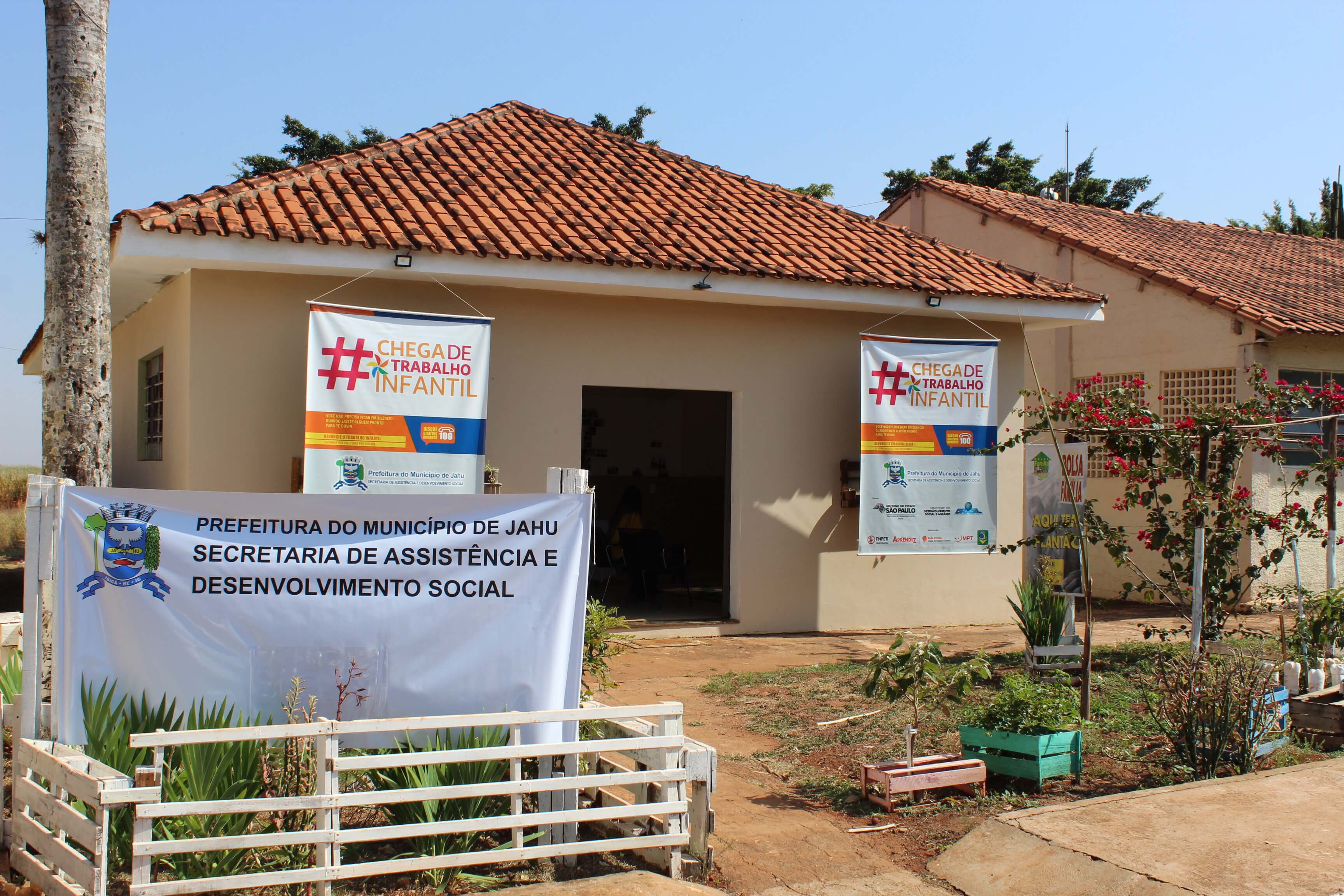 Prefeitura desenvolve projeto “Desvendando Territórios” na Vila Ribeiro - FOTOS