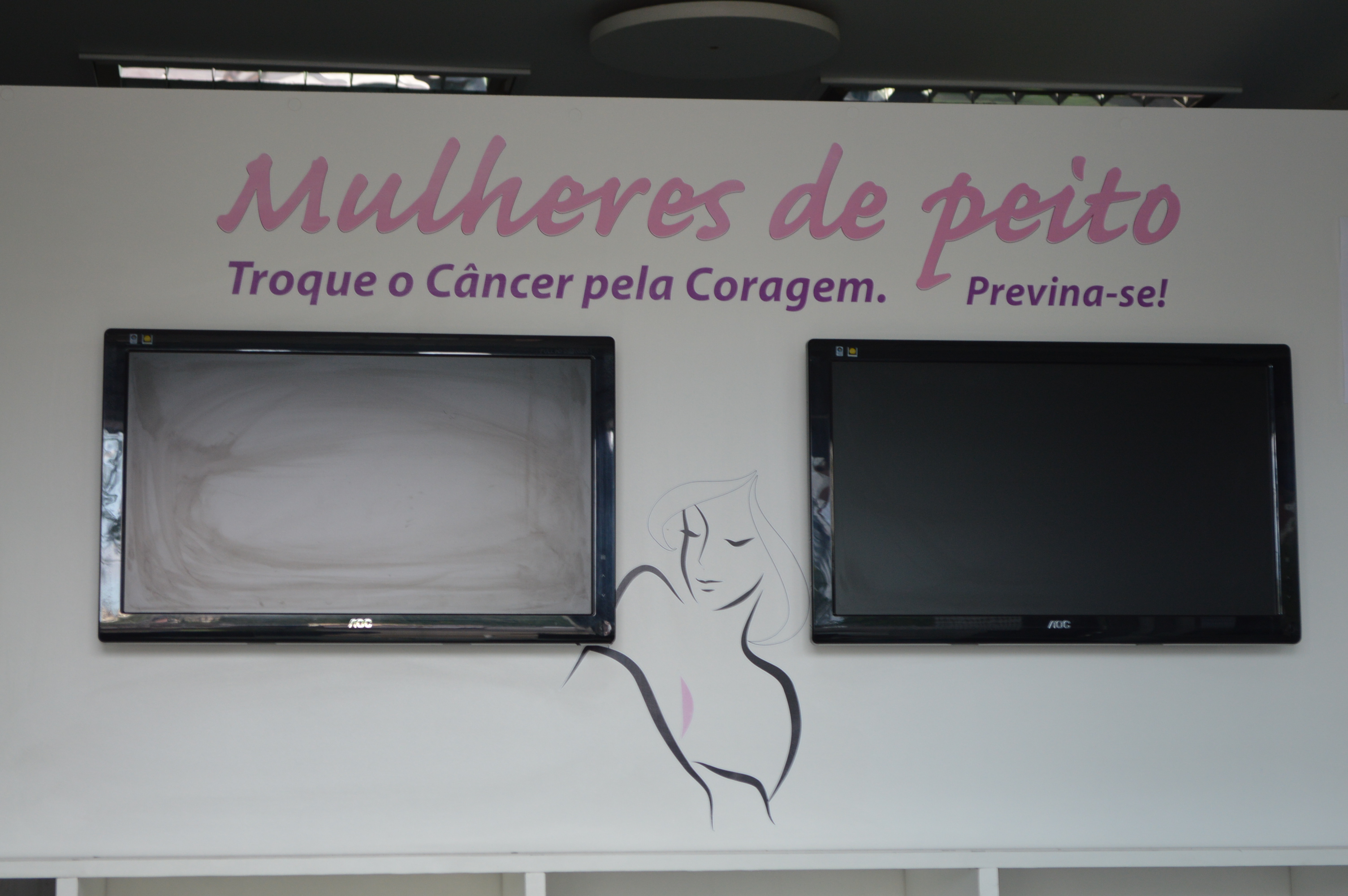 Carreta Móvel do Projeto “Mulheres de Peito”: atendimento encerra nessa quarta-feira