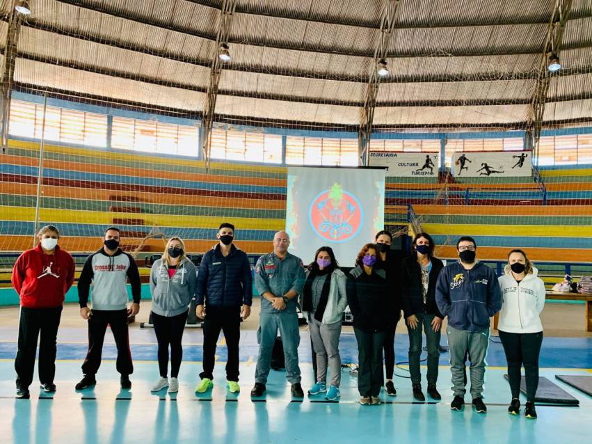 PROFESSORES DA SECRETARIA DE ESPORTES PASSAM POR CAPACITAÇÃO